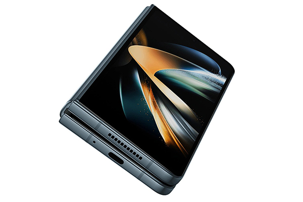 Samsung Galaxy Fold4 zaslon